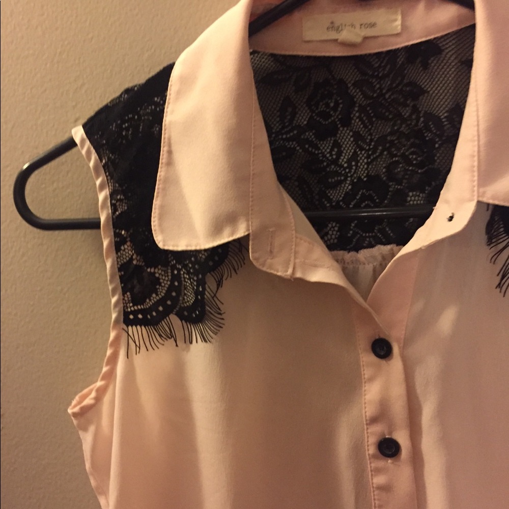 SOLD English Rose sleeveless Blouse - Picture 2 of 8